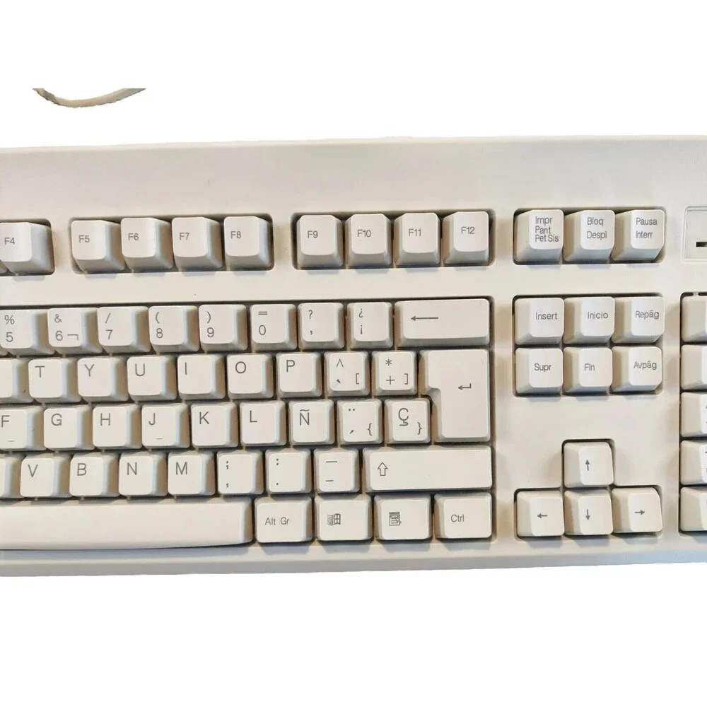 VTG Keytronic Model E05366SPPS2-C Wired PS/2 Spanish Keyboard USB Adapter WORKS